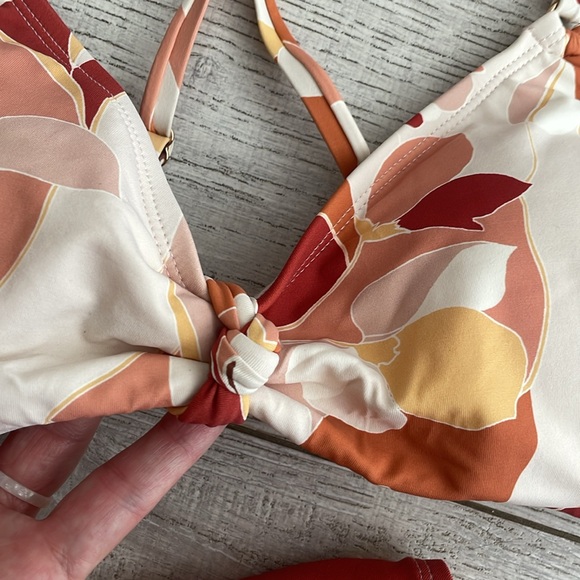 VICI bikini set graphic floral muted safari colors XL Top/ L bottom like new - Picture 6 of 8